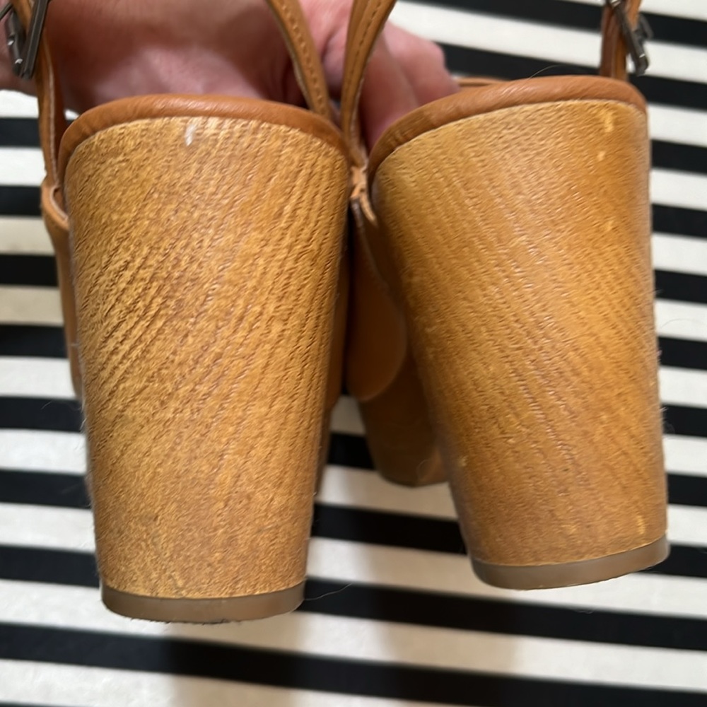 Clogs - Picture 7 of 11